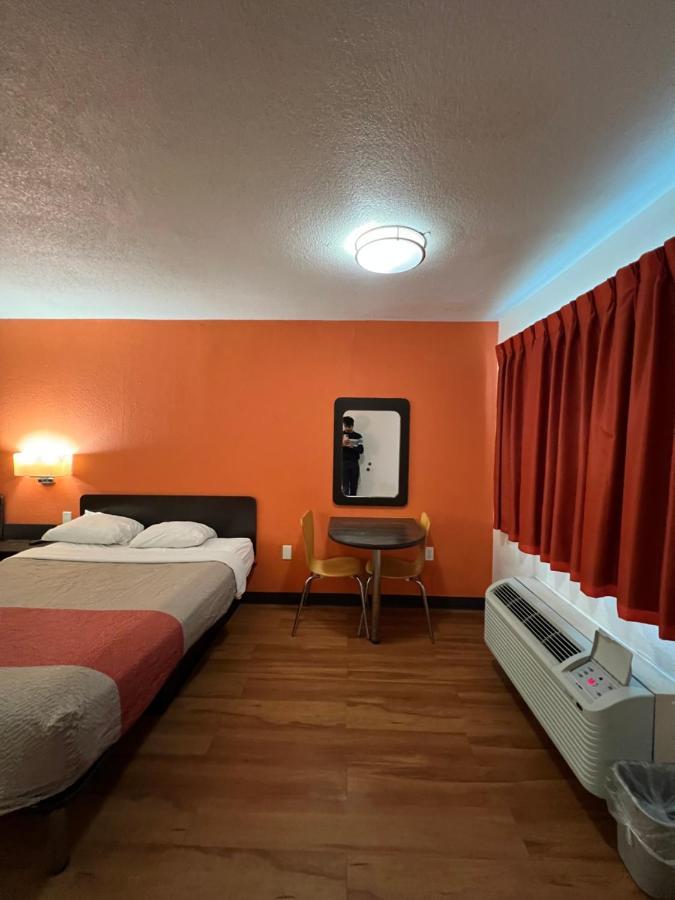 Motel 6 Lake Charles, La Eksteriør billede