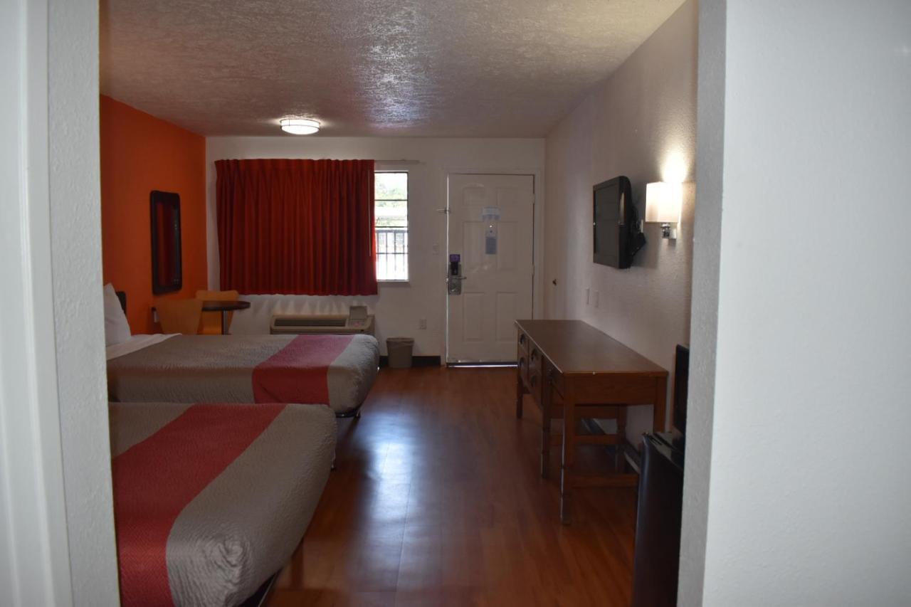 Motel 6 Lake Charles, La Eksteriør billede