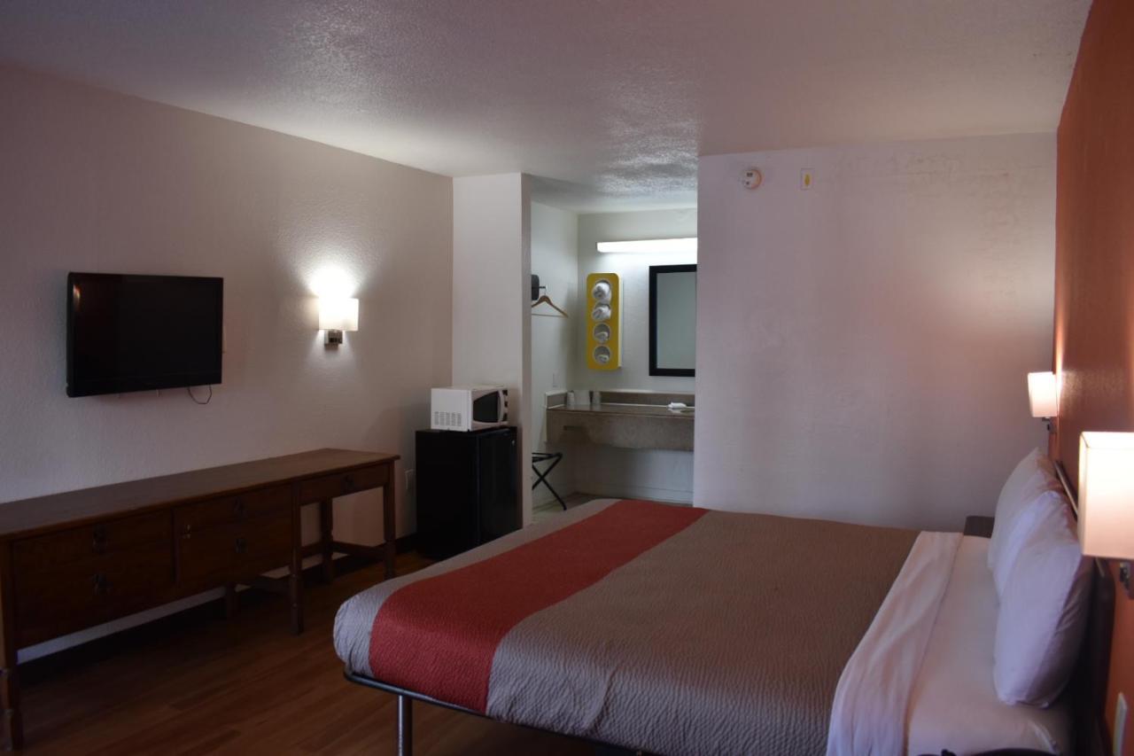 Motel 6 Lake Charles, La Eksteriør billede
